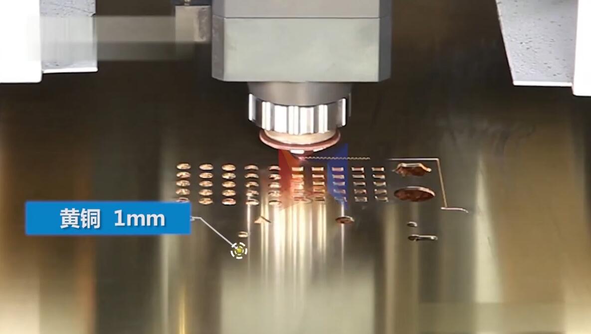 領(lǐng)秀激光LXF1530光纖激光切割機(jī)切割銅1mm